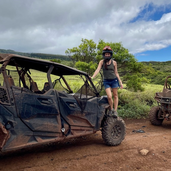 Meet your Posher, Lacee - Picture 6 of 7